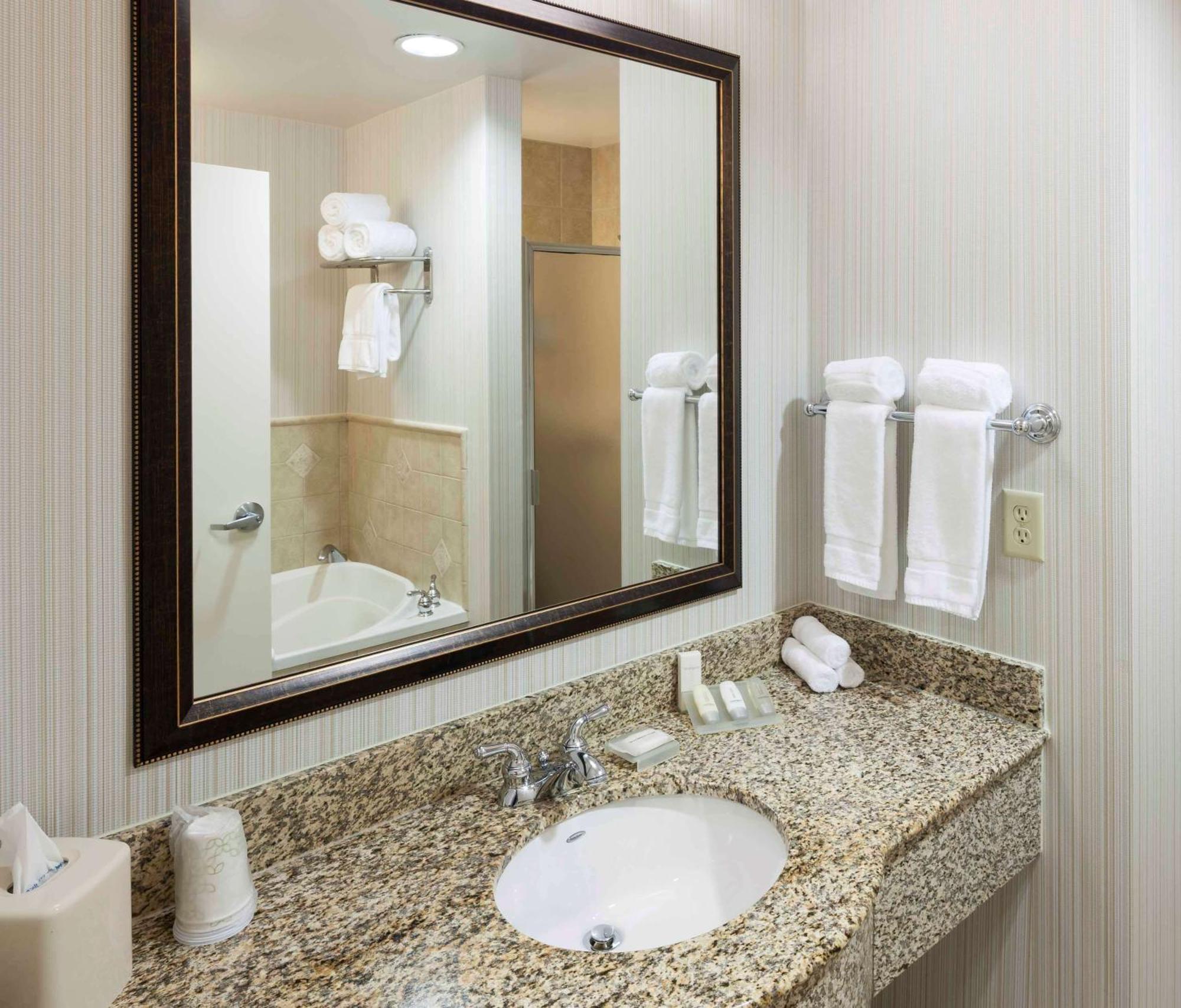 Hilton Garden Inn Dallas Lewisville Exteriér fotografie